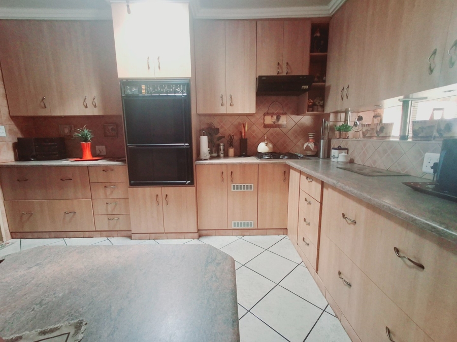 4 Bedroom Property for Sale in Vaalpark Free State
